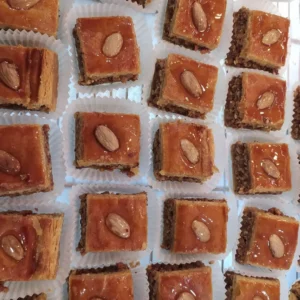 Baklawa aux amandes – Gâteau au miel oriental (Au Kilo)