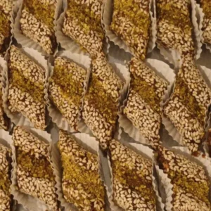 Losanges aux figues, dattes et sésame(Au kilo)