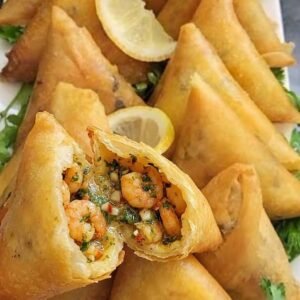 Briouates aux crevettes avec quartiers de citron Maghreb Délice